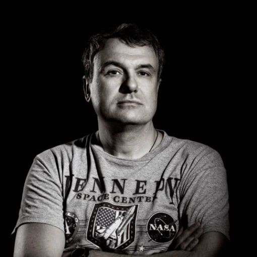 обаятельный и отзывчивый начальник производства