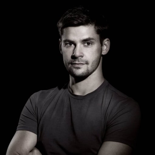 вежливый и пунктуальный специалист по доставке