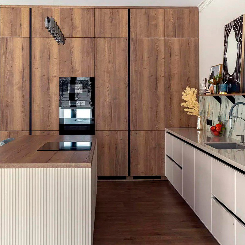 Кухня без навесных шкафов